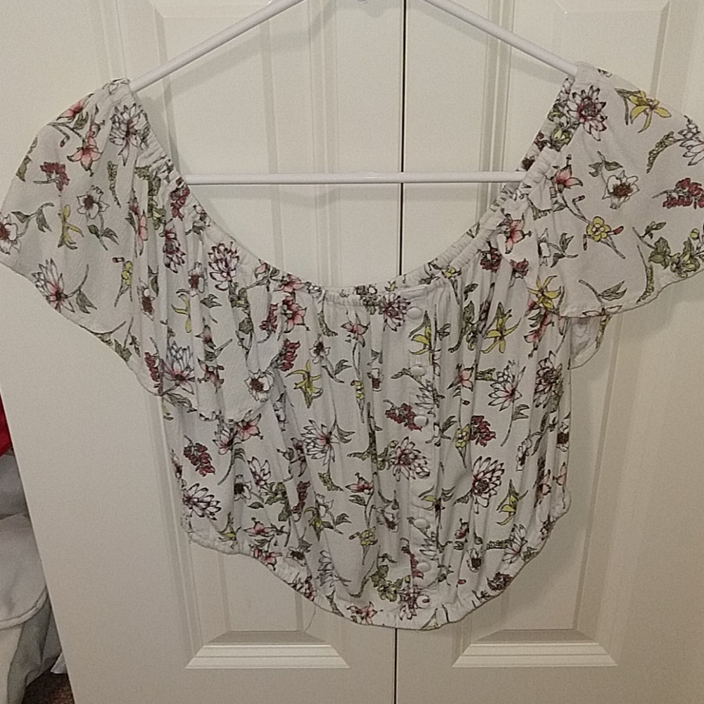 Off the shoulder floral crop top